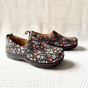 Alegria Orygin Wonder Wall Black Floral Pattern Slip On Clog Comfort Shoes 38